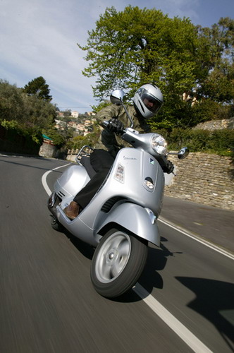 Vespa GTS