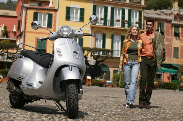 Vespa GTS