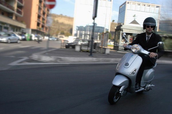 Vespa LX